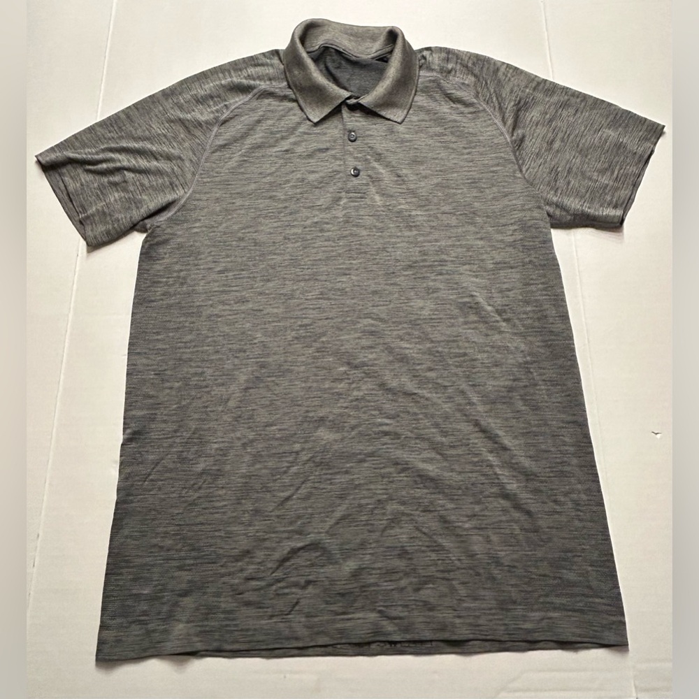 Lululemon Men’s Short Sleeve Metal Vent Tech Polo Gray Size Large